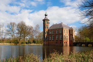 Hyrbil Breda