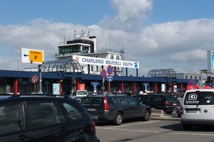 Hyrbil Bryssel Charleroi Flygplats
