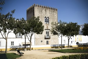 Hyrbil Evora