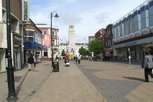 Hyrbil Luton