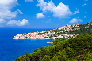 Hyrbil Makarska