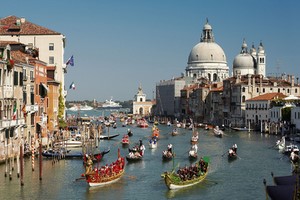 Hyrbil Venedig