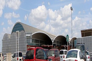 Hyrbil San Antonio Flygplats